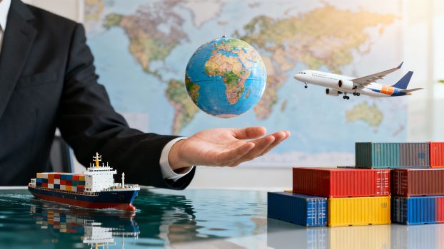 international-shipping-companies-global-shipping.jpg